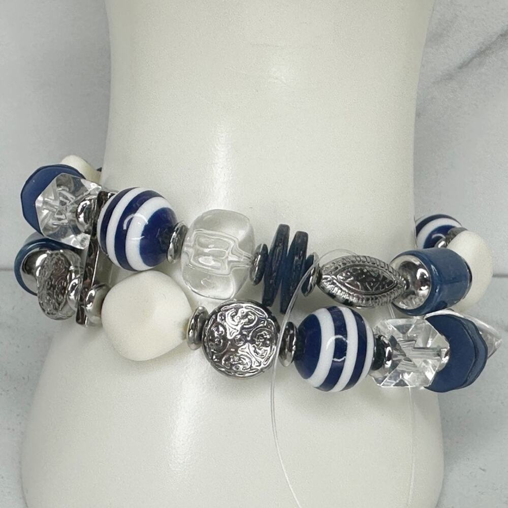 Chico's Navy White Beaded Crystal Stretch Bracelet ✨